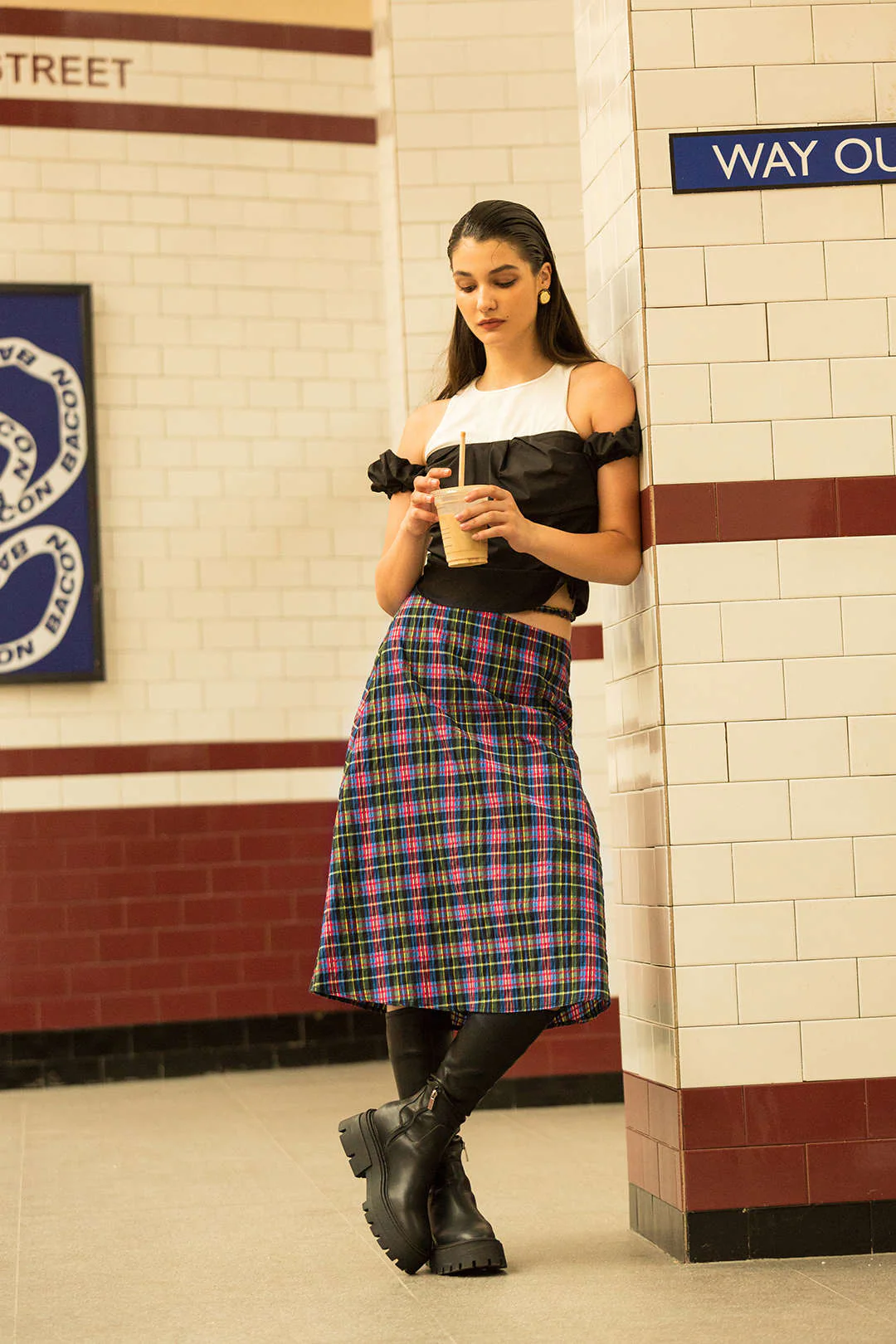 Plaid Cut Out Waist Midi Skirt - Image 5
