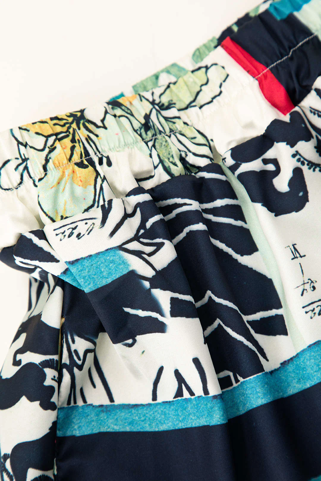 Floral Print High Waisted Straight Leg Pants - Image 11