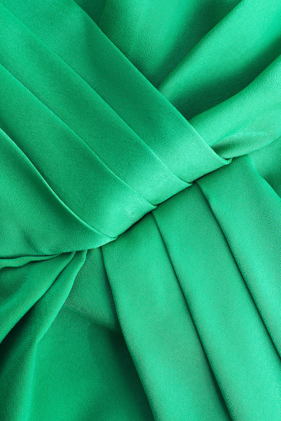 V-neck Satin Pleated Ruched Dress With Neck Scarf - Image 4